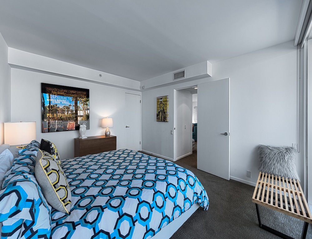 Deluxe Room, 1 King Bed - Photo 14
