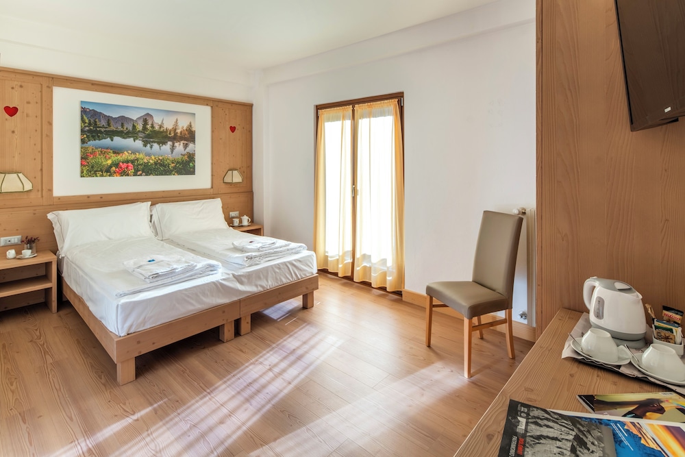 Superior Double or Twin Room, Mountain View