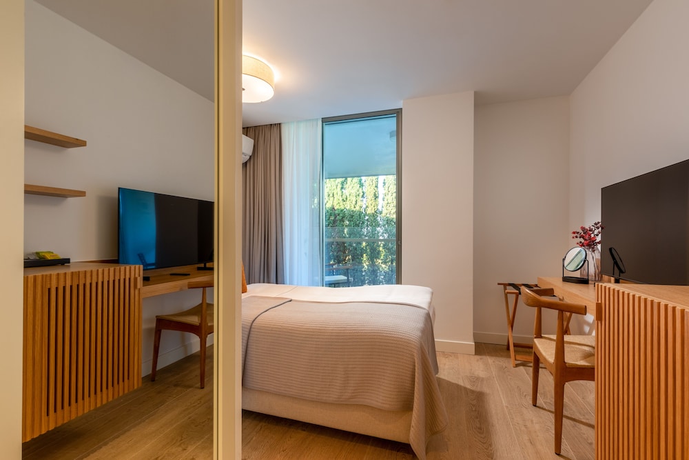 Single Room photo 2