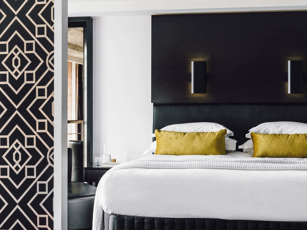 Penthouse, 1 King Bed, Balcony