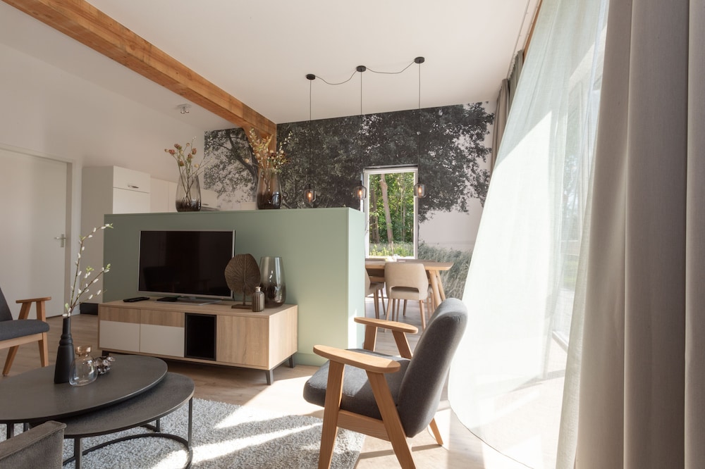 Six-person apartment photo 3