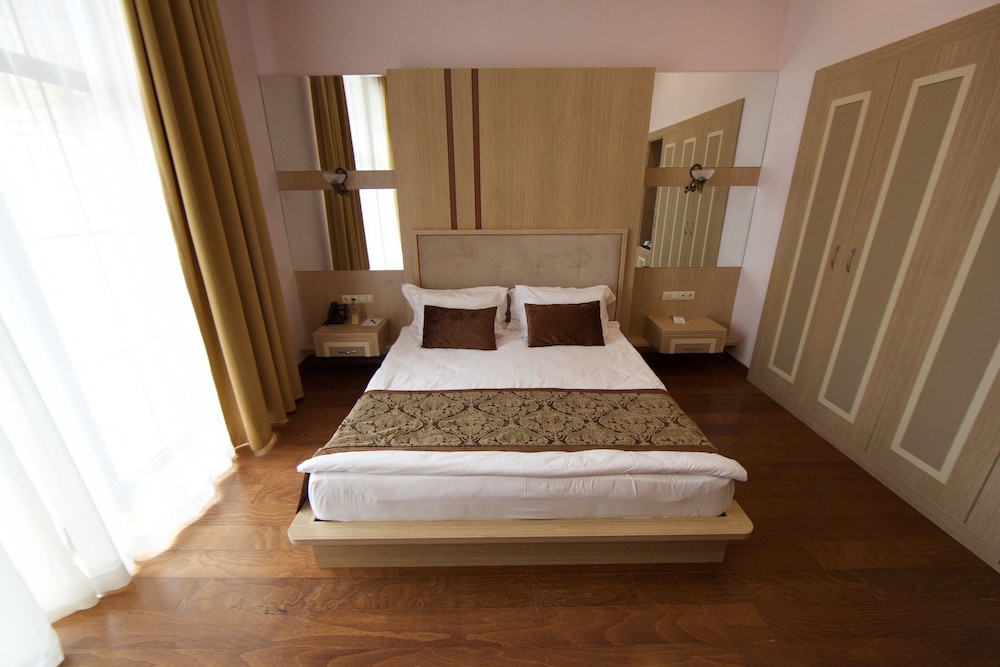 Standard Double Room photo 3