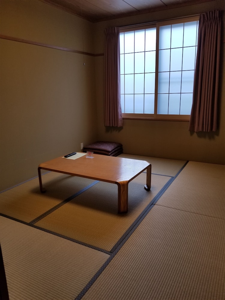 Single Japanese-Style Room
