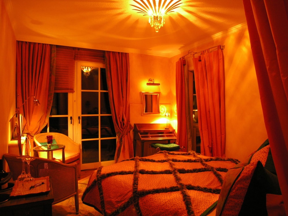 Basic Double Room photo 2