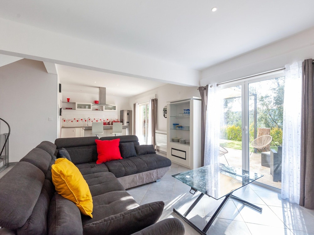 House photo 2