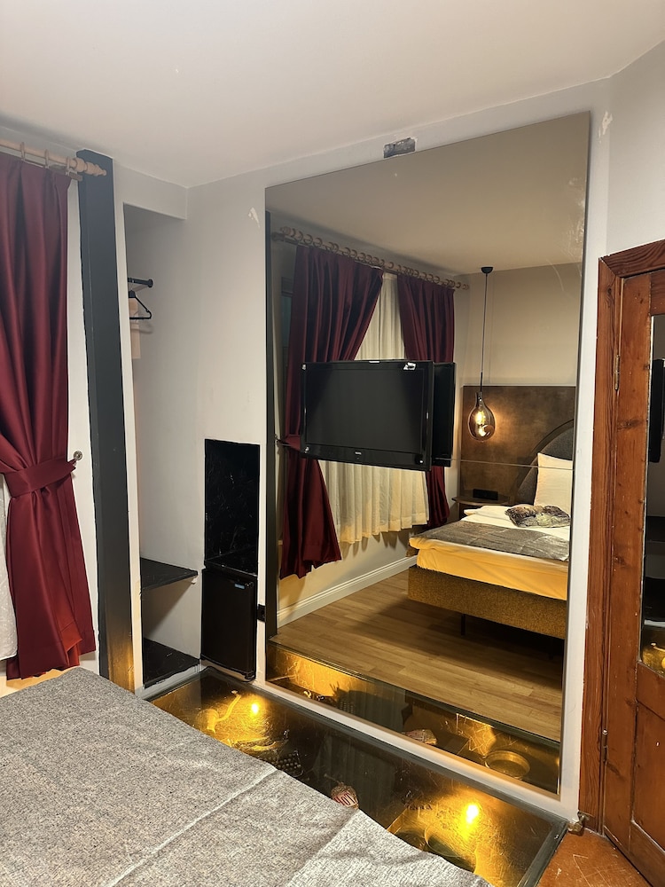 Standard Room photo 3