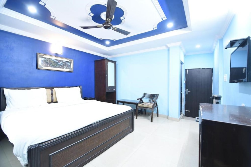 Deluxe Double Room, City View