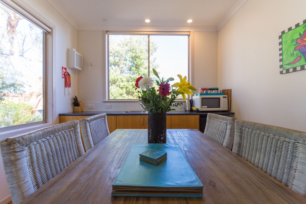 Apartment, 2 Bedrooms, Kitchen, Garden Area photo 2