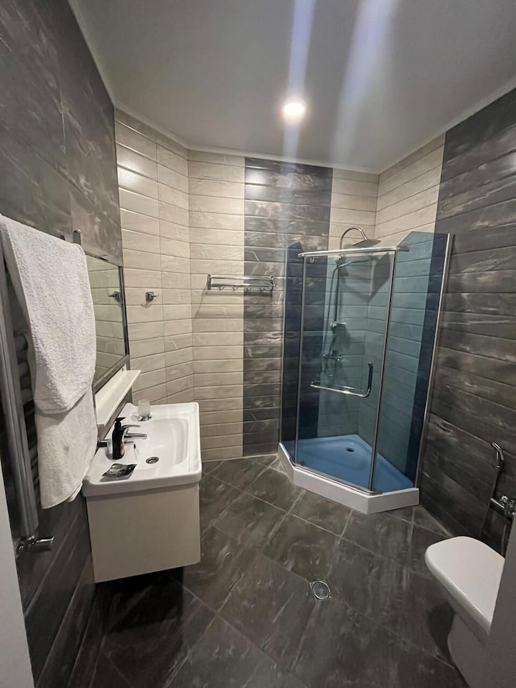 Twin Room, City View