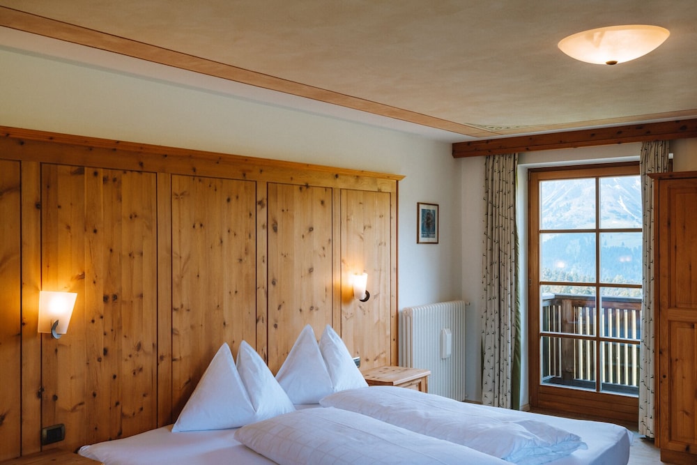 Panoramic Room, 1 Double Bed, Balcony photo 2