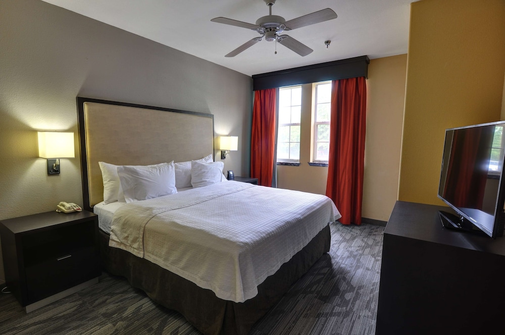 Room, 1 King Bed (Homewood)
