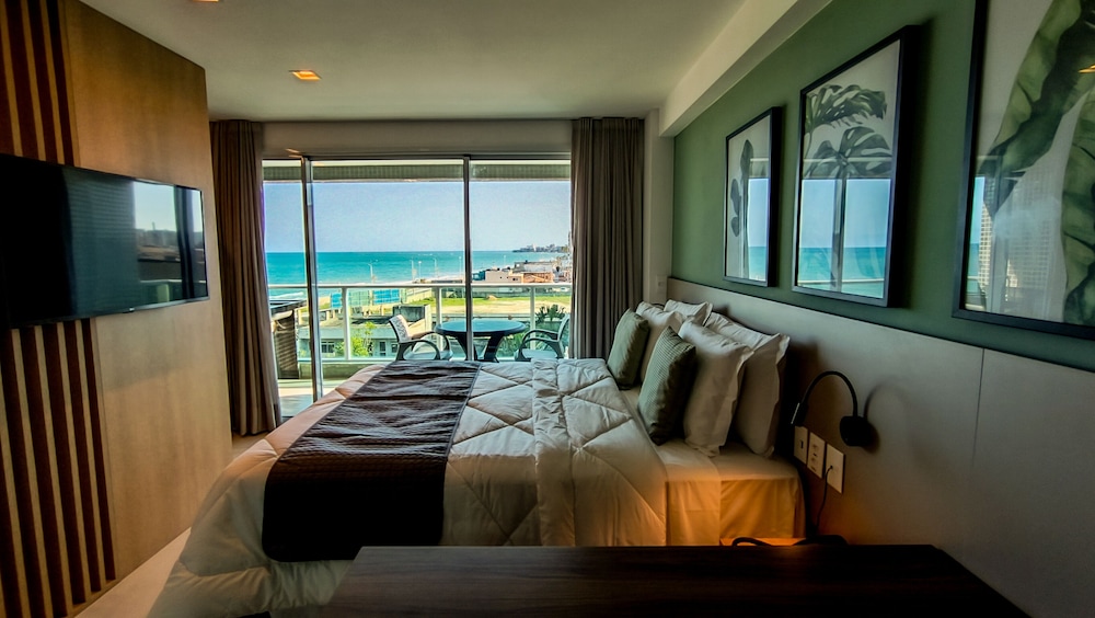 Deluxe Studio, 1 Queen Bed, Ocean View