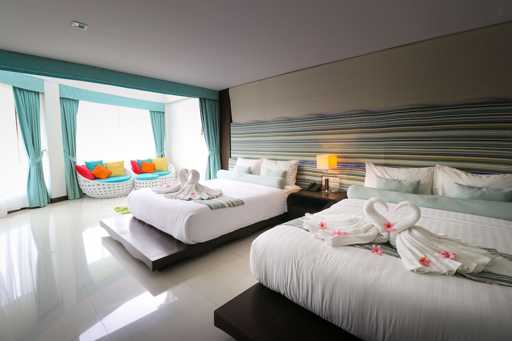 Deluxe Studio Suite