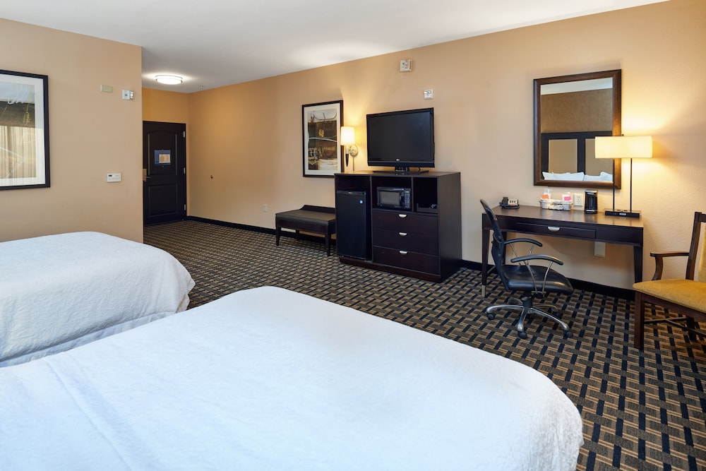 Room, 2 Queen Beds, Accessible, Non Smoking - Photo 3