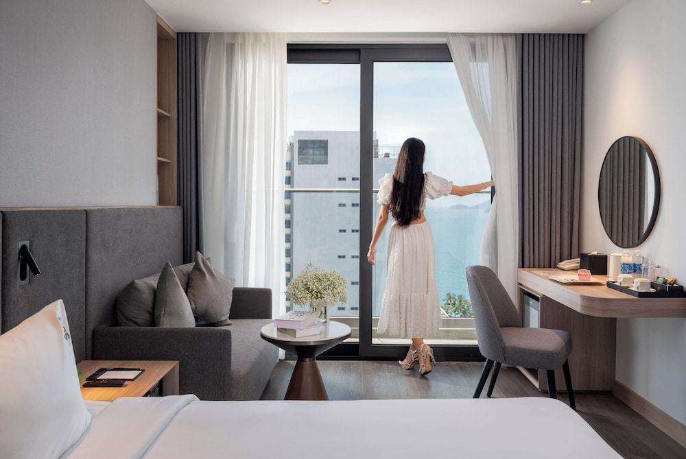Premier Twin Room, Balcony, Sea View - Photo 1