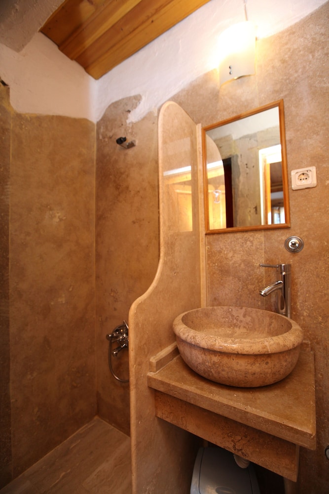 Single Room - Photo 5