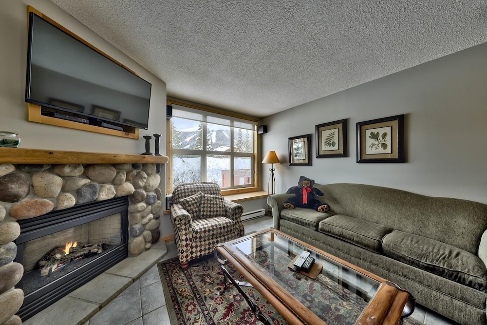 Condo, 3 Bedrooms photo 1