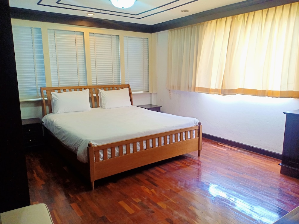 Residential Suite photo 2