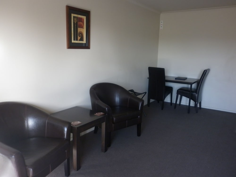 One Bedroom Spa Suite photo 3