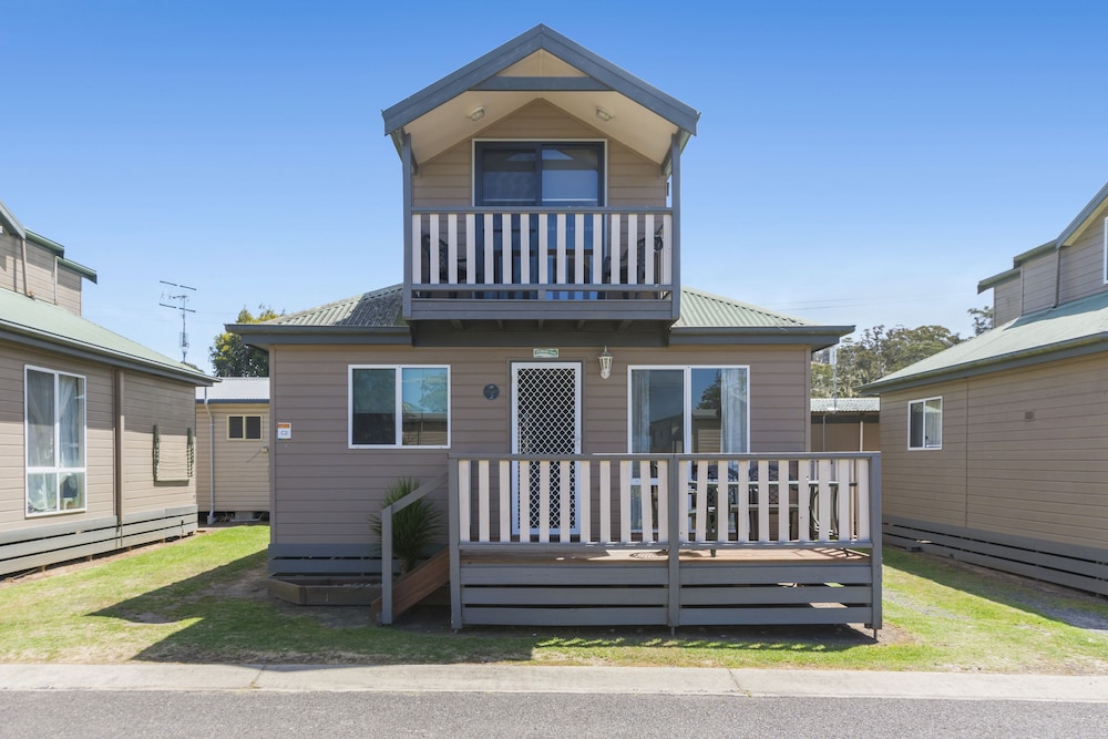 Chalet (2BR) photo 1