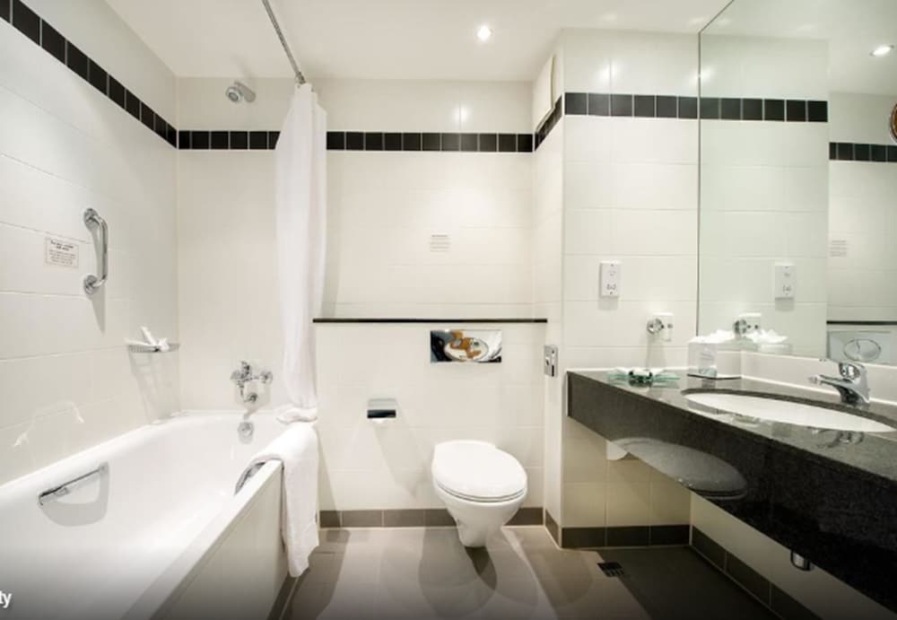 Signature Twin Room