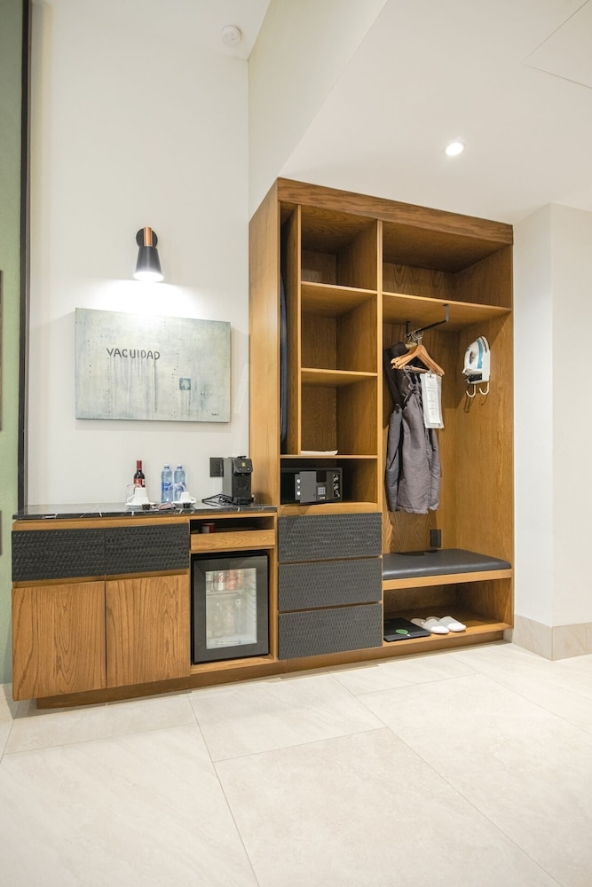 Master Suite - Photo 10