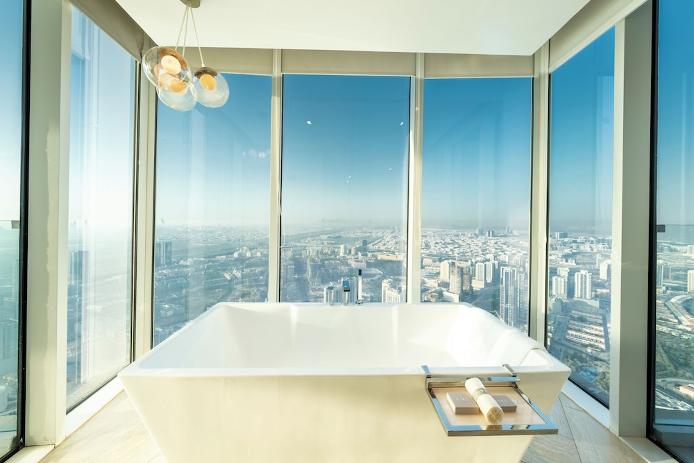 4 BED | Sky Villa w/Pool thumbnail 5