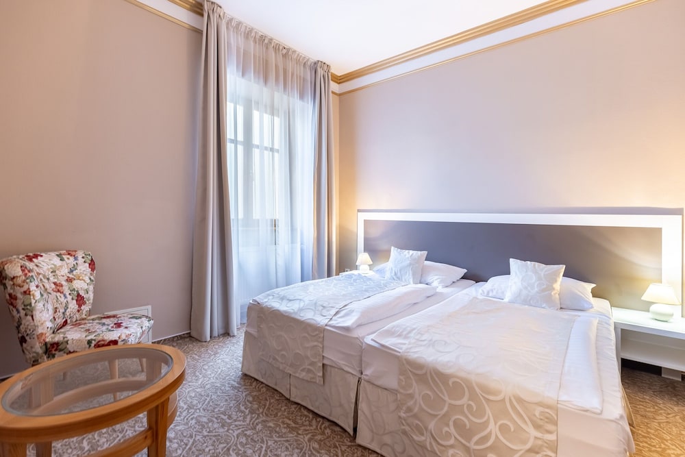 Family Suite - Photo 12