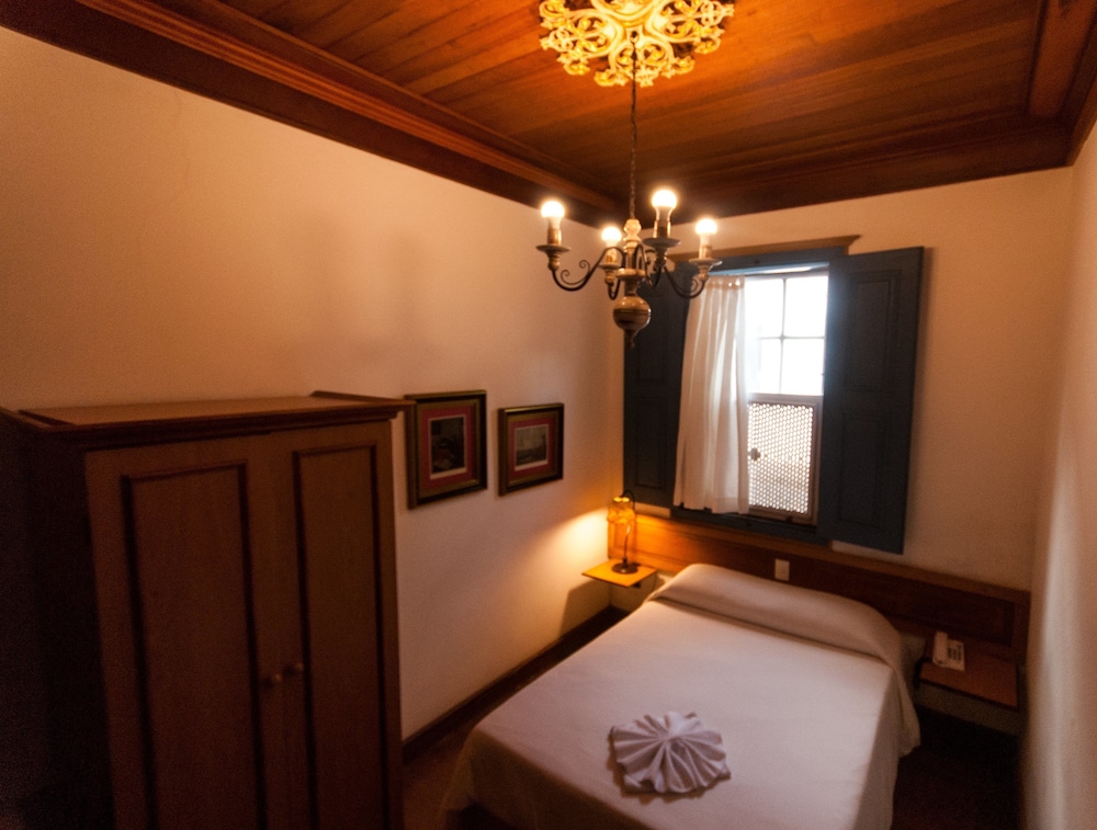 Standard Room photo 1