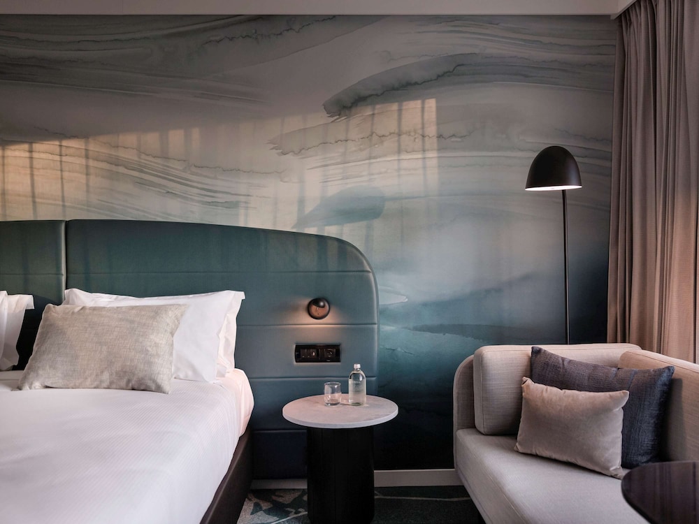 Executive Double Room, 2 Double Beds - Photo 5