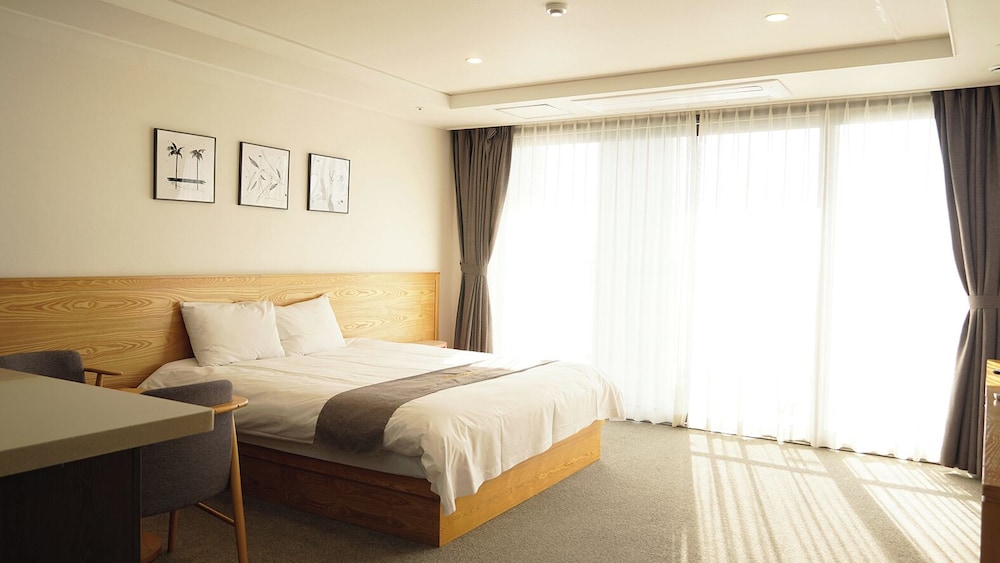 Deluxe Double Room, Non Smoking, Ocean View photo 1