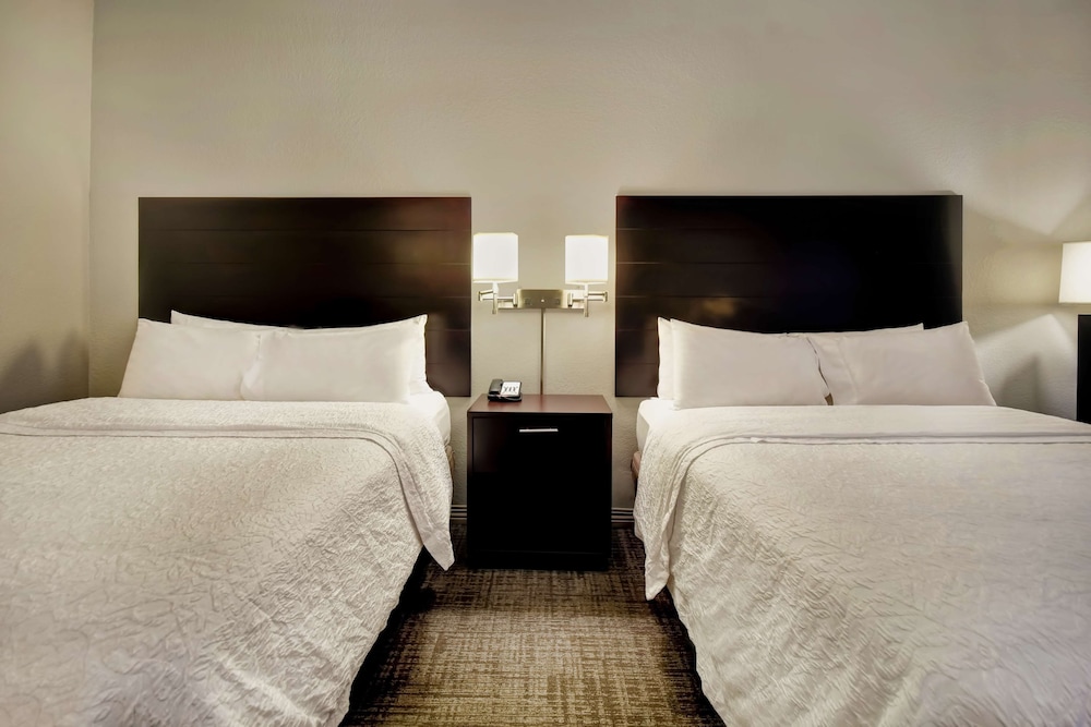 Room, 2 Queen Beds, Accessible, Bathtub (Mobility & Hearing) - Photo 3
