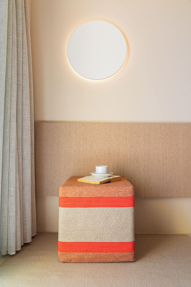 Premium Room - Photo 7