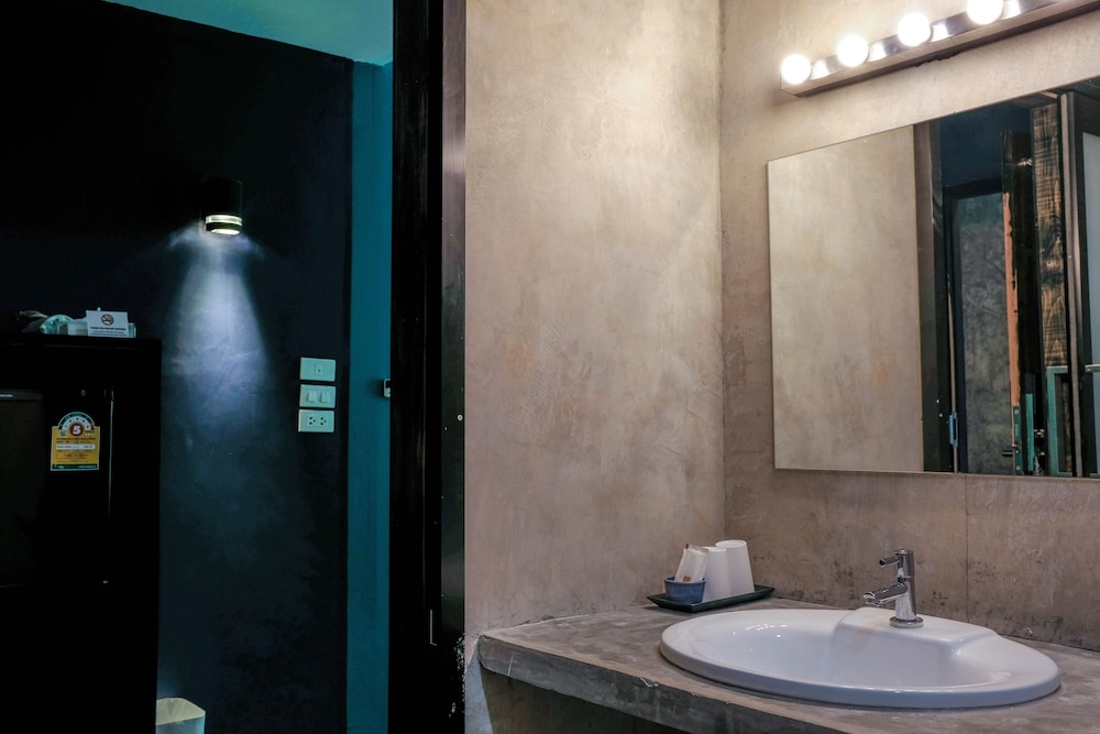 Deluxe Twin Room with Forest View photo 3