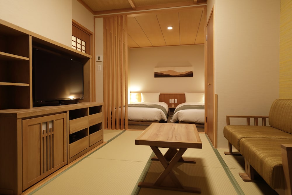Deluxe Twin Room, Non Smoking - Photo 2
