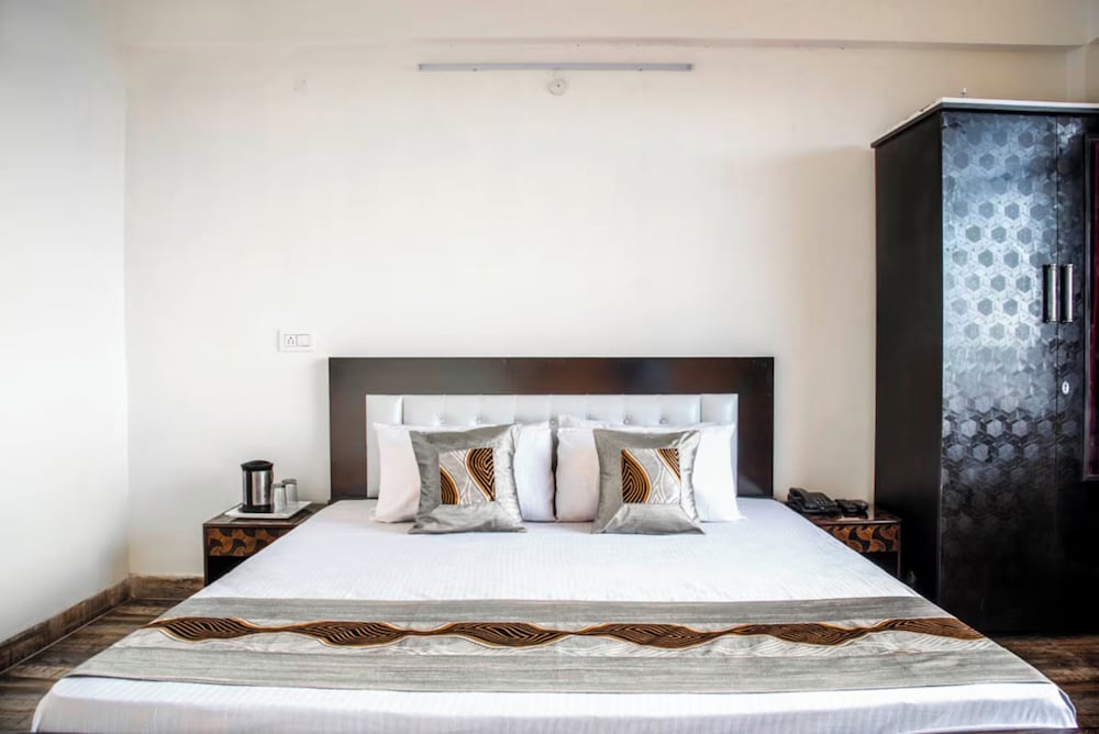 Standard Double Room - Photo 4