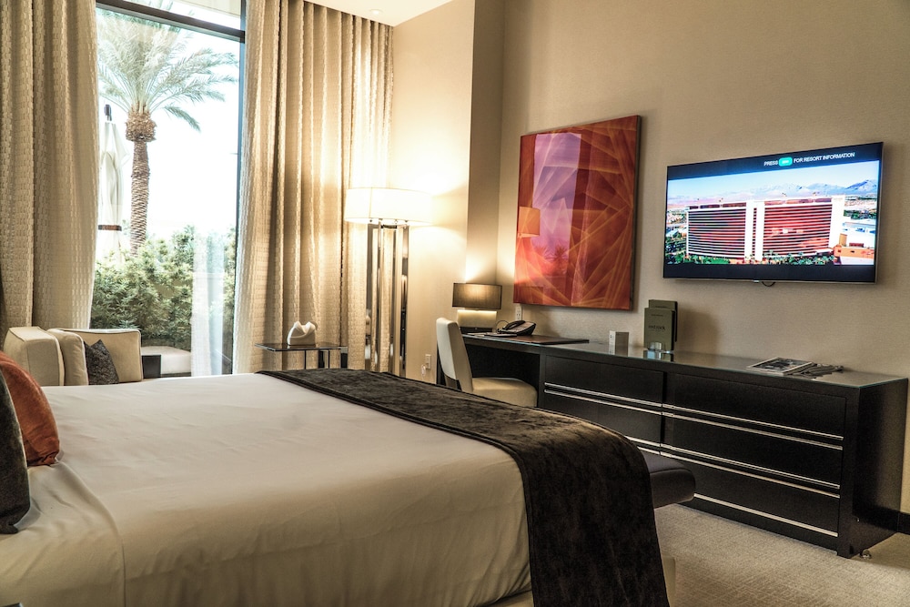 Grand Villa, 2 Bedrooms