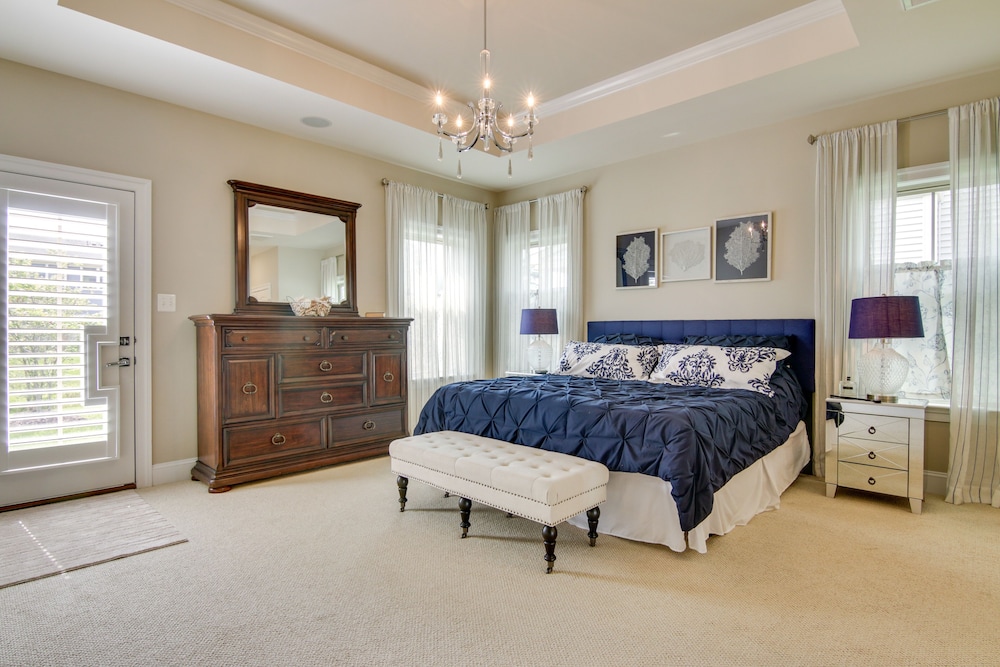 House (4 Bedrooms) photo 2