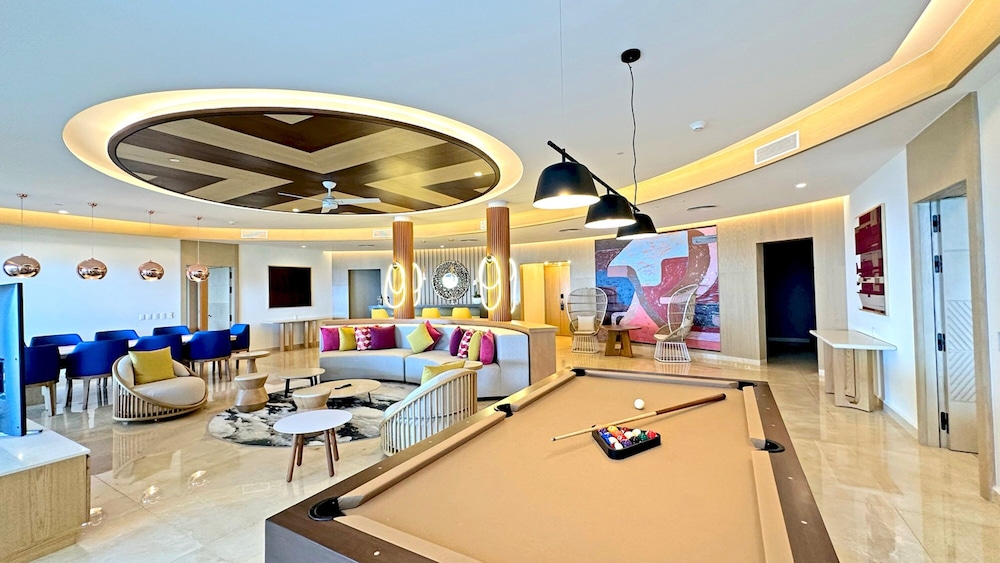 Luxury Chairman Two Bedroom Suite Ocean Front Diamond Club - Photo 31