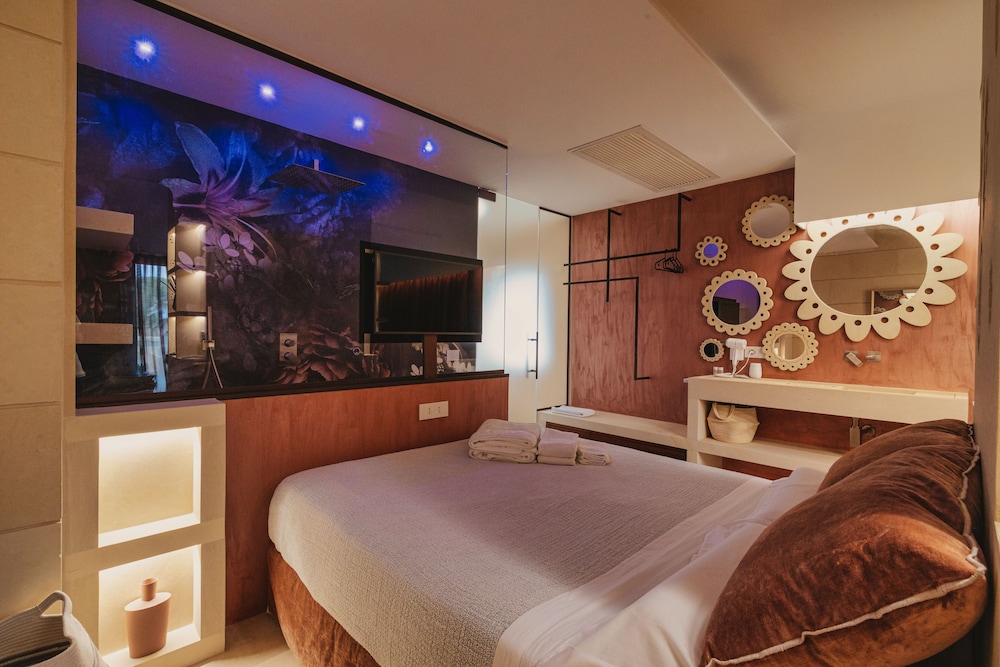 Luxury Studio