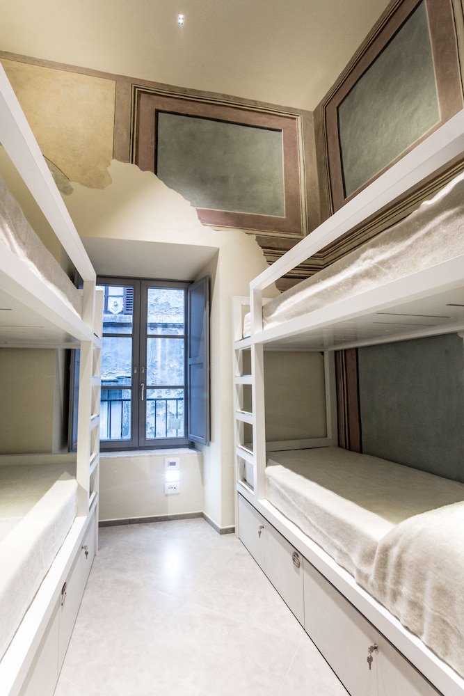 Dormitorio Condiviso Femminile photo 1