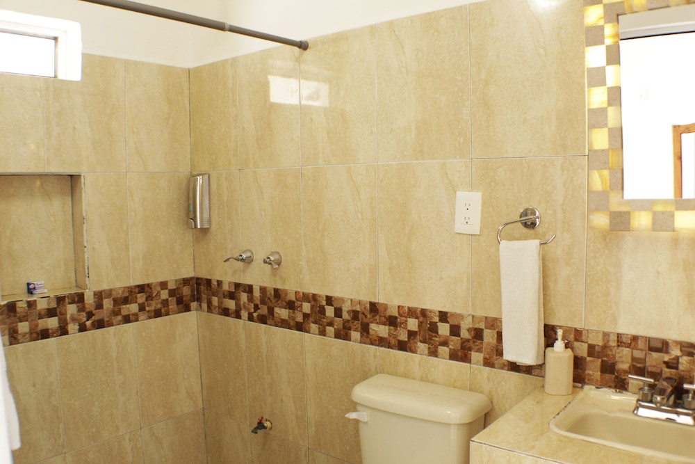 Standard Room - Photo 4
