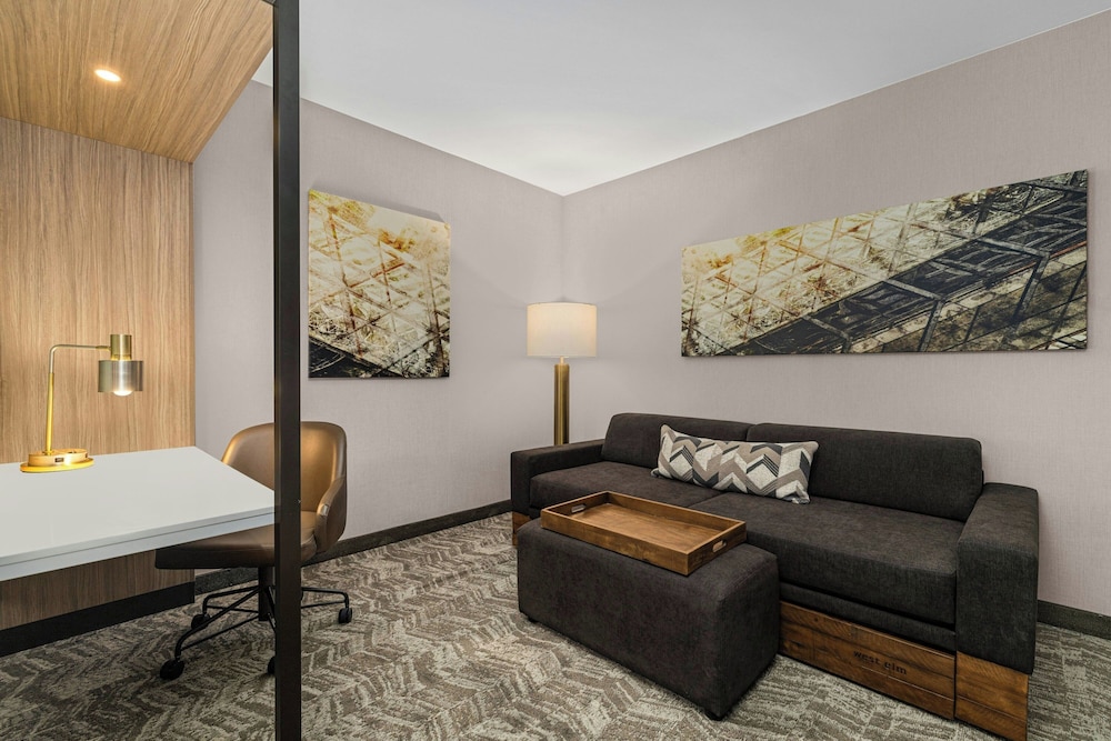 Suite, Multiple Beds photo 1