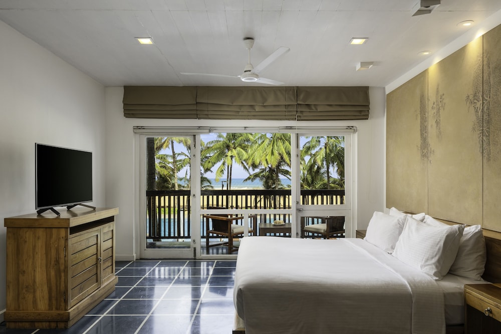 Deluxe Double Room with Sea View - Photo 1