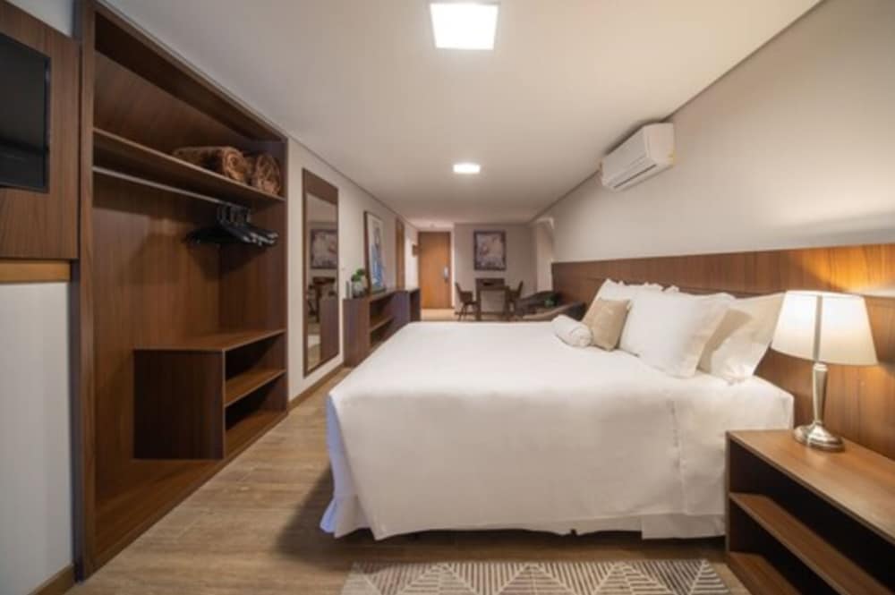 Signature Suite