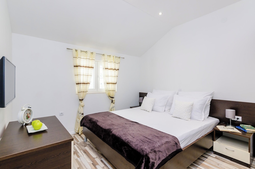 Villa, 3 Bedrooms, Private Pool, City View