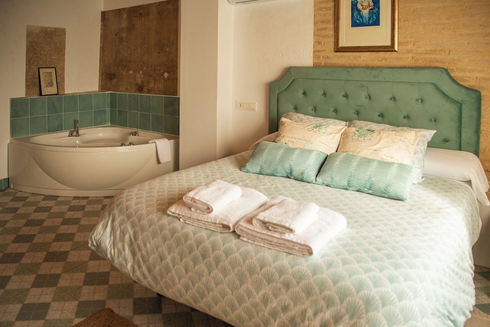 Family Double Room, 1 Double Bed, Garden View