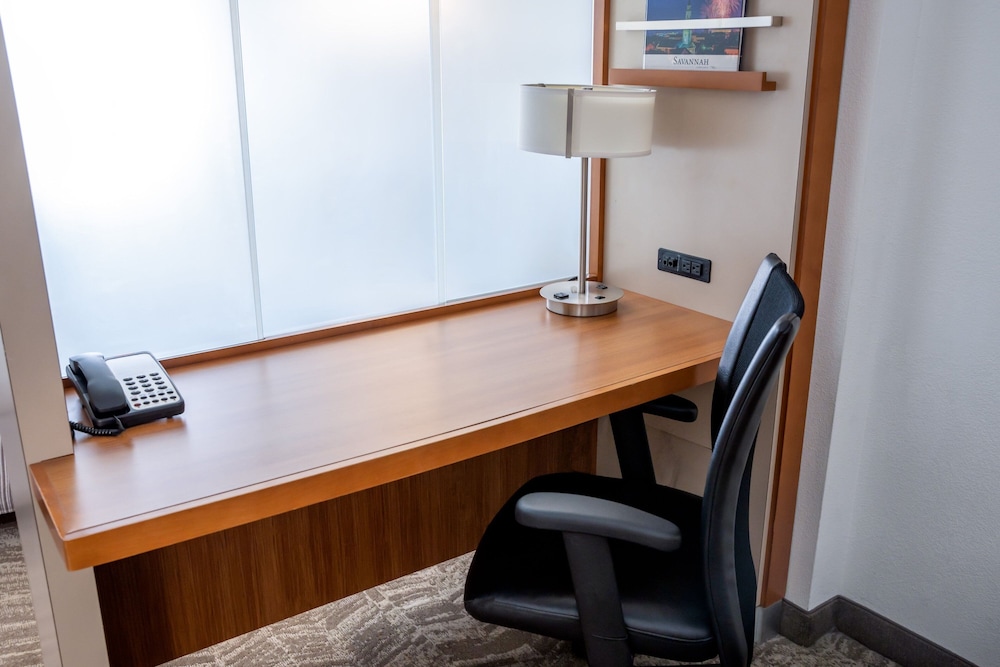 Studio Suite, 1 Double Bed (Hearing Accessible) - Photo 2