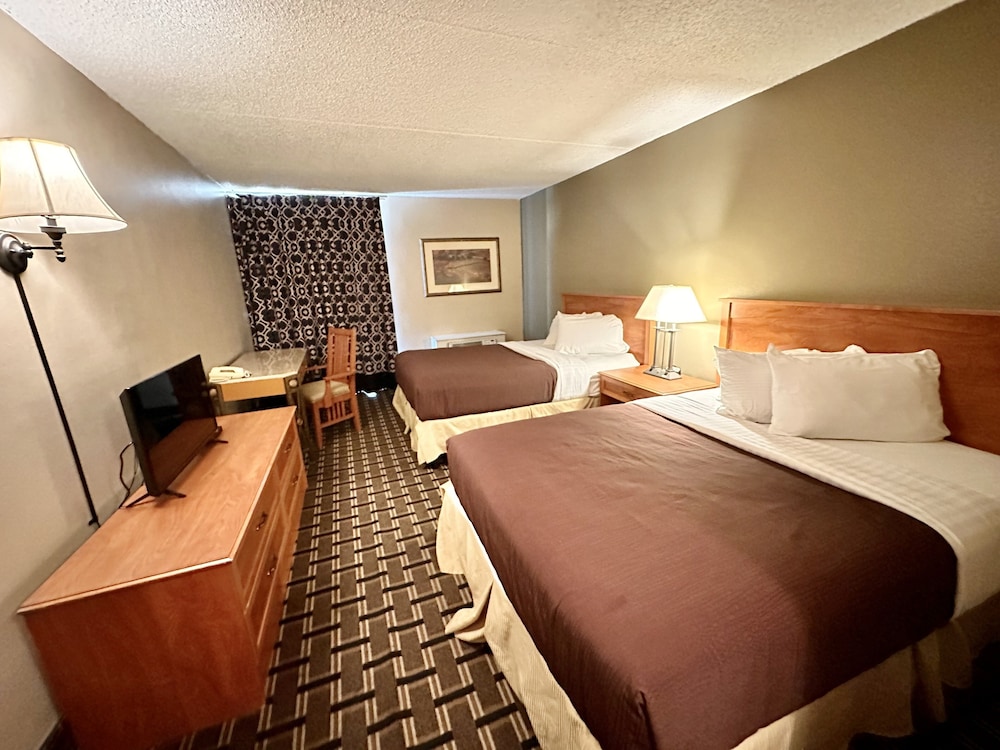 Standard Room, 2 Queen Beds, Accessible, Non Smoking - Photo 1