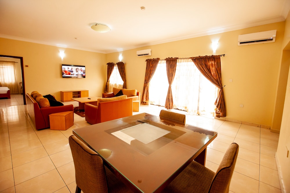 Presidential Triple Room photo 3